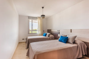 Marbella, Puerto Banus 3* Aqua Apartments - Very Into Partying