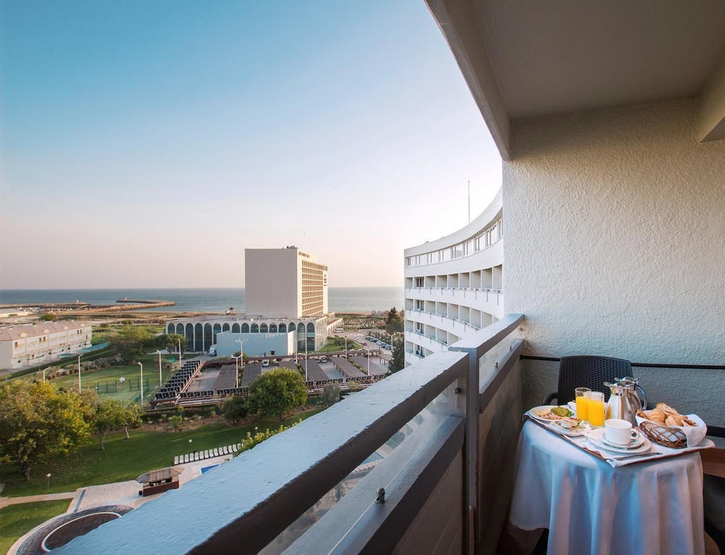 Vilamoura Hotel 4* - DPV - Very Into Partying